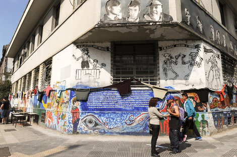 Inauguran la Galería León Ferrari en la escuela Isauro Arancibia