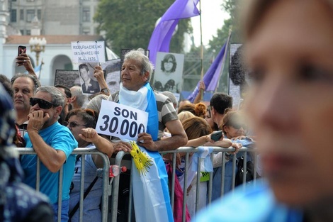 Impulsan un proyecto para castigar el negacionismo: qué penas prevé y a quiénes podrían castigar