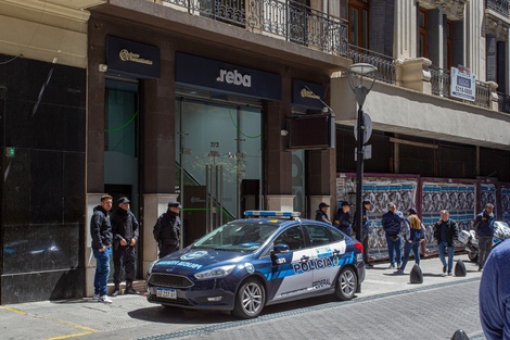 Procedimientos policiales en la sede porteña de una firma del Grupo Transatlántica