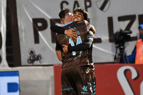 Copa de la Liga: Platense y un triunfo agónico sobre Estudiantes