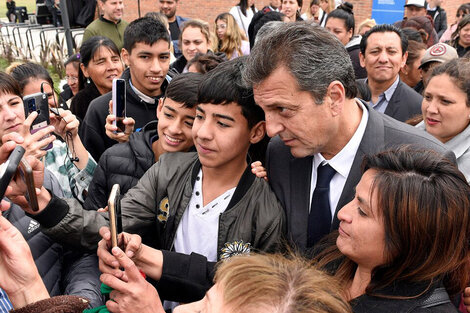 "Todavía no ganamos nada, falta mucho", advirtió Sergio Massa.