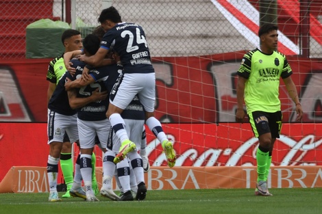 Copa de la Liga: Gimnasia logró un triunfo clave para la permanencia