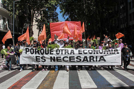 Mercadazo en Plaza de Mayo