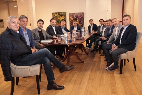 La liga de gobernadores de JxC se reunió en la Casa de Corrientes.