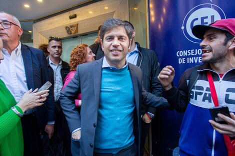 El gobernador a la salida de la reunión con Sergio Massa. 