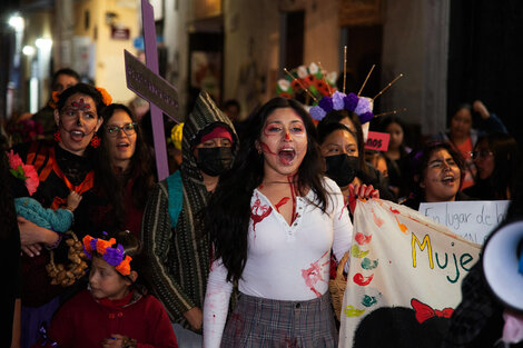 La marcha de Las Catrinas contra los femicidios en el sureste de México 