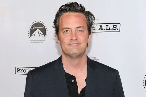 Matthew Perry fue hallado sin vida en un jacuzzi de su casa, hace una semana. Este viernes lo inhumaron.