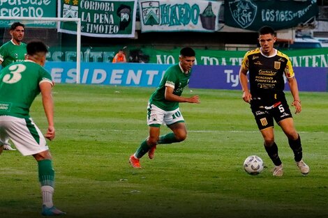 Primera Nacional: Almirante Brown y Ferro van por el pase a semifinales del Reducido