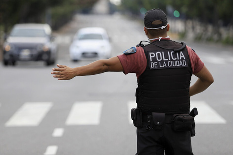 Cinco heridos al chocar un colectivo y un auto en el barrio porteño de Chacarita