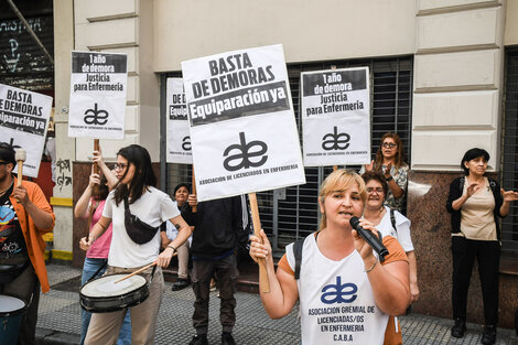 CABA: marcha de enfermería en reclamo de su reconocimiento profesional