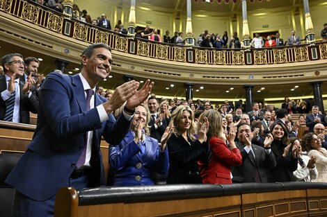 España: tras conseguir su investidura Pedro Sánchez se enfrenta a un mandato lleno de obstáculos