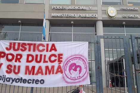 Madre denunció por violencia digital a familiares de un condenado por abuso sexual