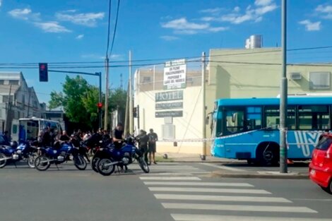 El colectivo donde balearon a César Luis Roldán