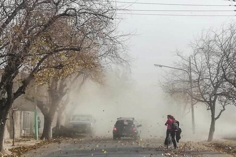 Tierra del Fuego y Santa Cruz bajo alerta amarilla por fuertes vientos