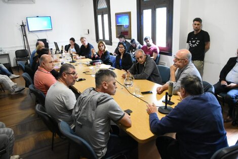 Titulares de las cámaras reunidos en el Concejo Municipal.