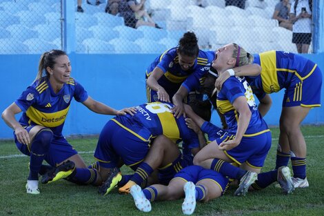 Las chicas de Boca festejan el único gol (Fuente: Twitter)