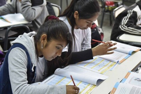 Santa Fe eliminó la no repitencia en las escuelas secundarias