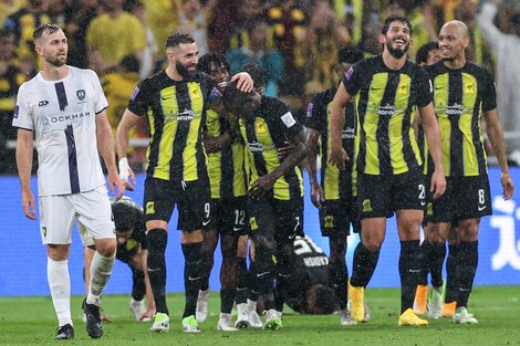 El Al Ittihad de Gallardo goleó y avanzó a la segunda fase del Mundial de Clubes  