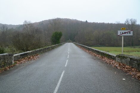 Alex Batty fue rescatado mientras caminaba en esta ruta del sur de Francia (Fuente: AFP)