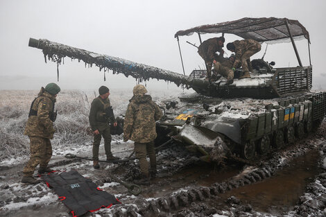 Un tanque ucraniano en el frente de Bajmut, región de Donestsk.