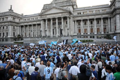 El DNU, una ofensiva contra la identidad de clubes centenarios