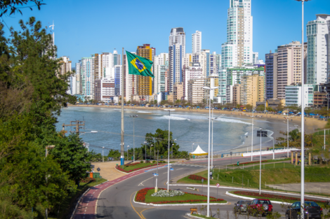 Cuáles son los documentos que se necesitan para viajar en auto a Brasil