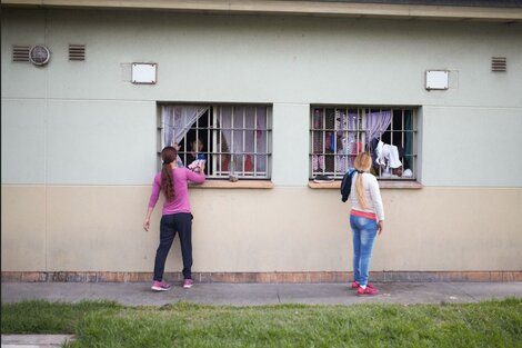 Sostener a las personas detenidas también es un trabajo de mujeres