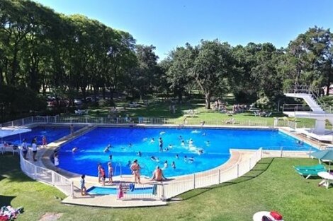 Un niño de 10 años murió tras quedar atrapado en el filtro de la pileta. Imagen:  @jockeyclubros