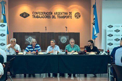 Los gremios de transporte adhieren al paro de la CGT