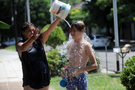 Tres provincias en alerta rojo por calor extremo. 