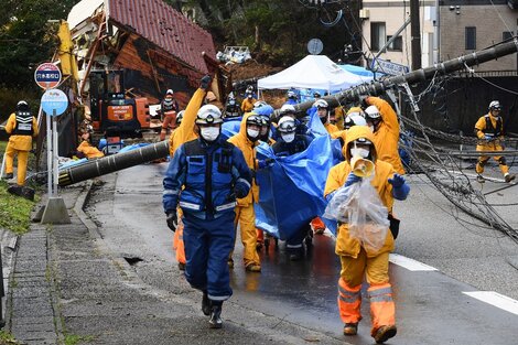 Ascienden a 126 las víctimas fatales del terremoto en Japón