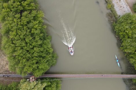 Buscan en Rawson a un adolescente que cayó al río Chubut