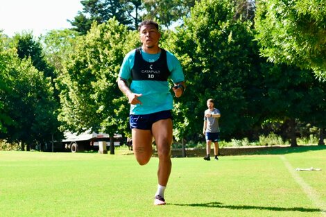 El colombiano Roger Martínez ya quedó a las órdenes del DT Gustavo Costas (Fuente: Prensa Racing Club)