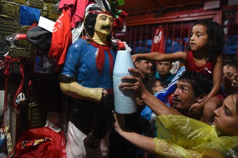 Los peregrinos llegaron a Mercedes a pedirle al Gauchito Gil