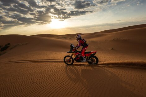 Dakar 2024: Kevin Benavides acorta distancia; Andújar la alarga