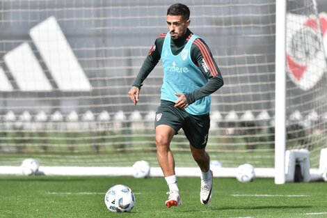 River vuelve de Dallas y espera los estudios médicos de Lanzini