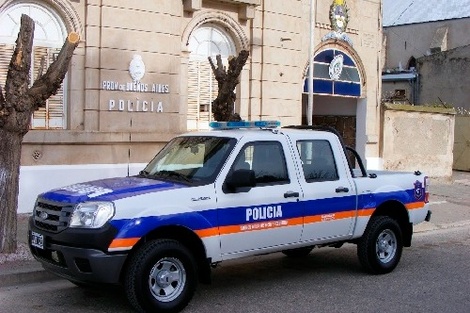 La policía de Pigüé allanó la casa donde se escondía el femicida Sebastián Torres.