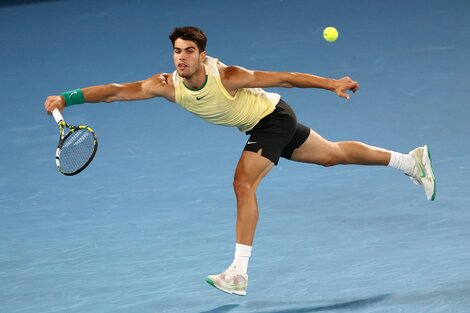 Alcaraz y Medvedev ganaron y amenazan el reinado de Djokovic en Australia