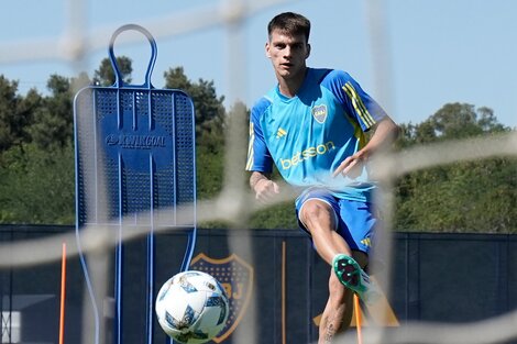 Boca presentó al volante Kevin Zenón, su segunda incorporación