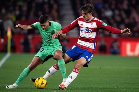 Nahuel Molina fue titular en el triunfo del Atlético