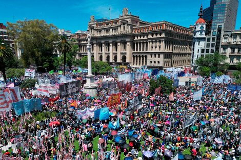 Javier Milei enfrenta su primer paro general por la ley ómnibus y el megaDNU