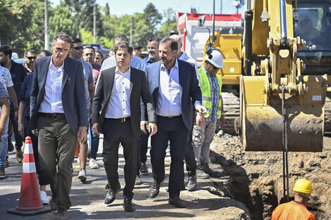 Axel Kicillof junto a Ariel Sujarchuk y Gabriel Katopodis en Escobar.