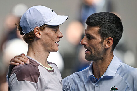 Jannik Sinner cortó la racha de Novak Djokovic en el Abierto de Australia y es finalista (Fuente: AFP)