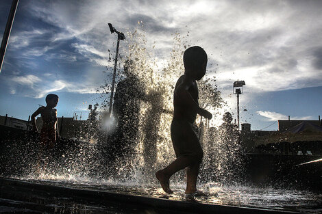 El calor no da tregua y hay alerta roja por temperaturas extremas en Buenos Aires y otras 5 provincias