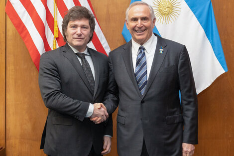 Javier Milei junto al embajador de los Estados Unidos, Marc Stanley.