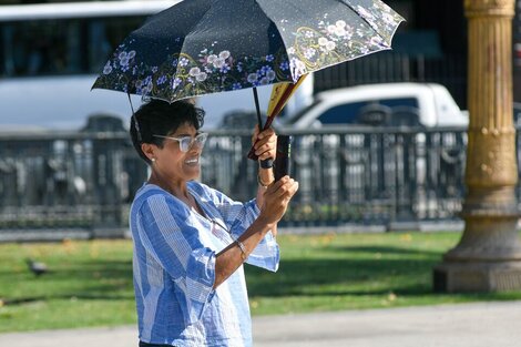 La ola de calor no da tregua y hay alerta roja por temperaturas extremas en la Ciudad 