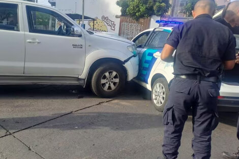 Matan de un balazo a un hombre que cortaba el césped y quedó en medio de un tiroteo