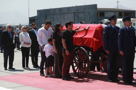 Miles de chilenos despidieron al expresidente Sebastián Piñera