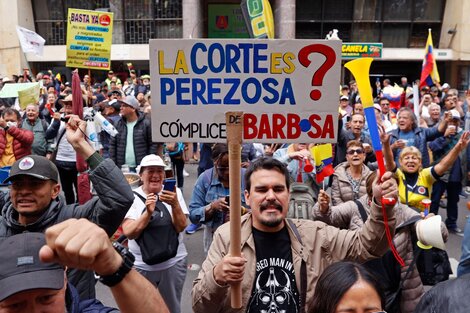 Colombia: protesta frente a la Corte Suprema