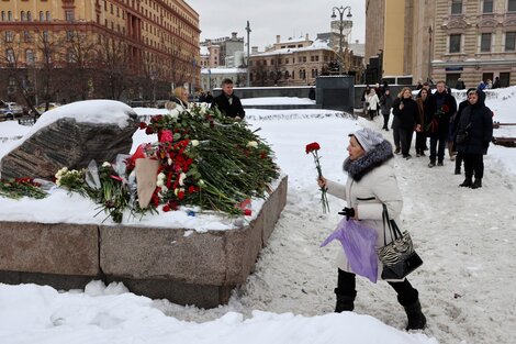 Navalny: memoriales y detenciones